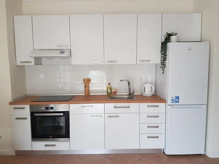 Ina'S Cozy Apartment Περαία